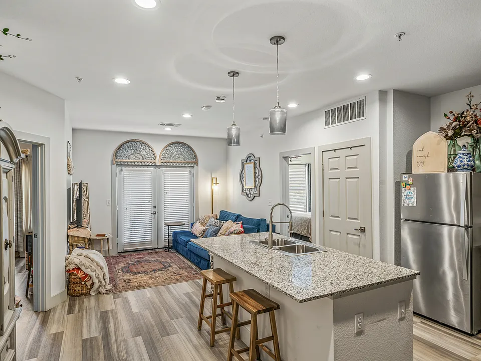 Burnett Trail Apartments