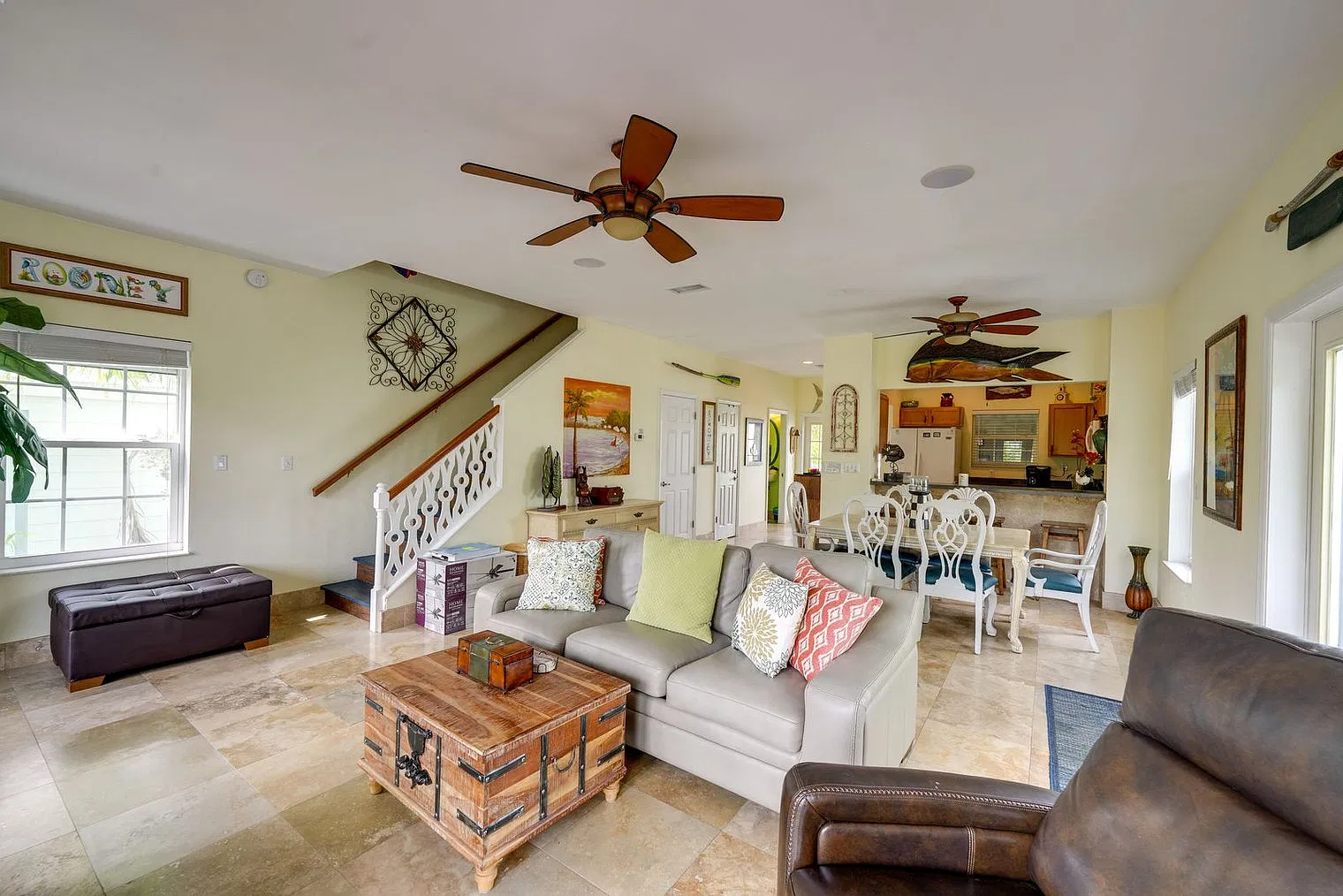 3 bed, 2.0 bath, 1388 sqft, $6,838 — Photo 3
