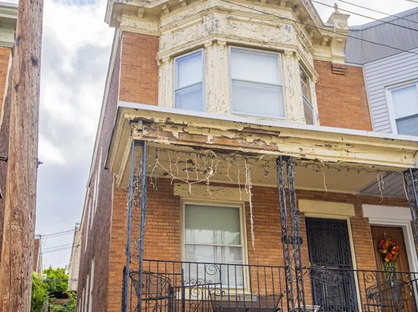 6124 Lensen St, Philadelphia, PA 19144