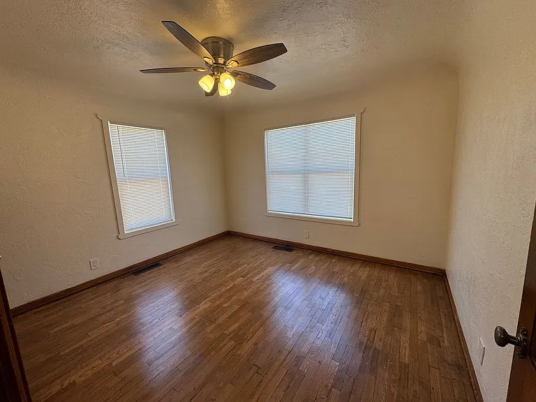 1604 W Juniper St #423 — Photo 6
