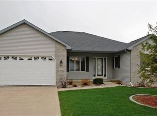 909 Hillside Way, Verona, WI 53593