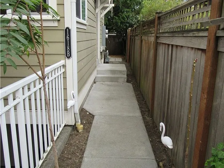 1618 N 46th St #B — Photo 25