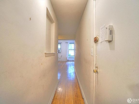 5th image of 205 W 91st St APT 2D