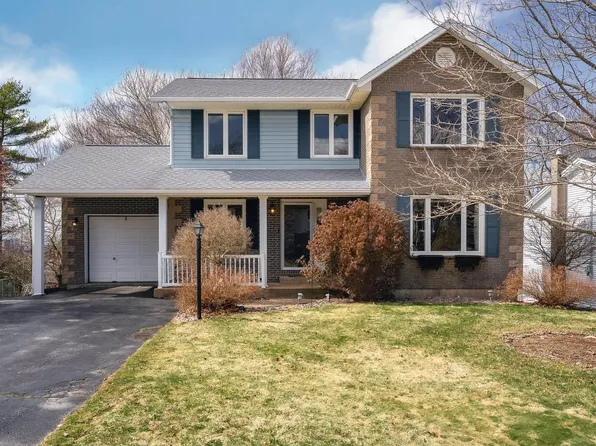 8 Capistrano Dr, Halifax, NS B2X 3N4