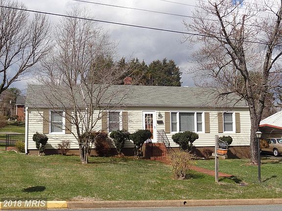 2nd image of 323 Williams Dr