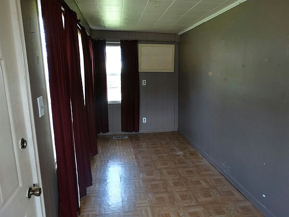 Enclosed front porch / sunroom