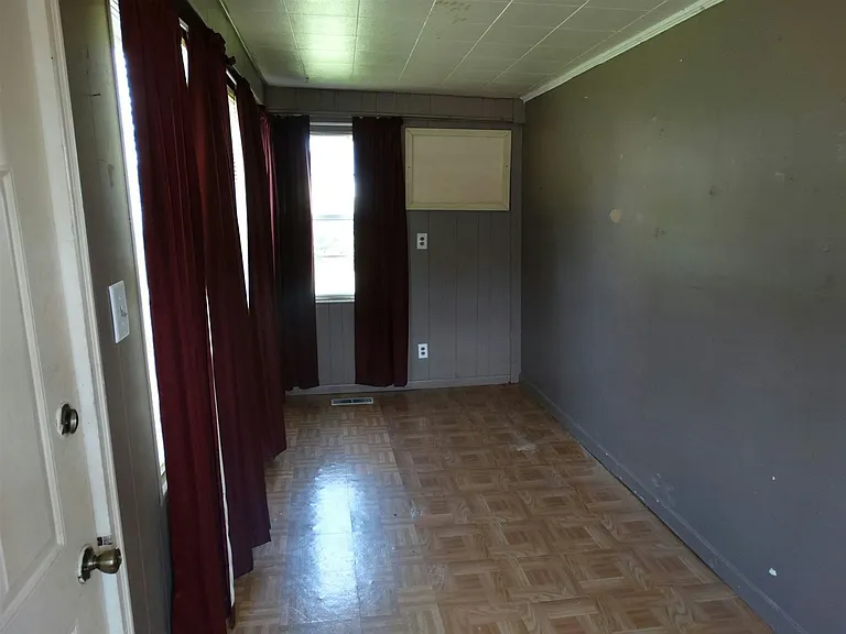 Enclosed front porch / sunroom