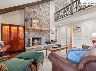 385 Morningside Dr, Blowing Rock, NC 28605