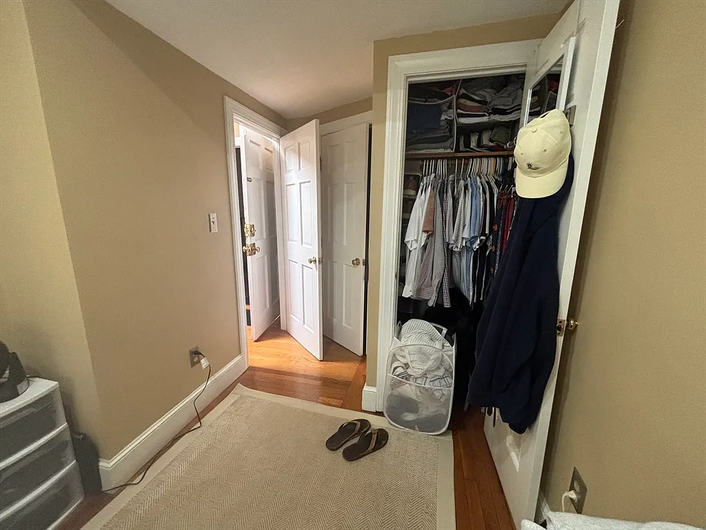 1 bed, 1.0 bath, 431 sqft, $2,450 — Photo 3