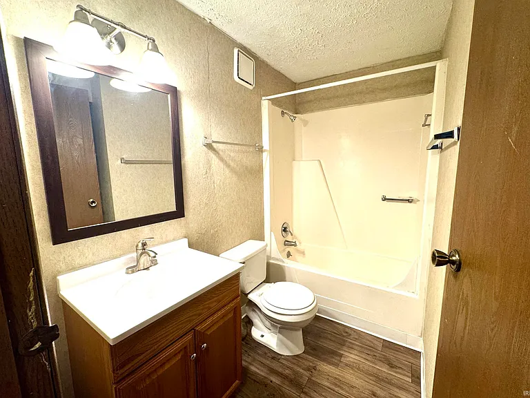 2302 S Brandon Ct — Photo 9
