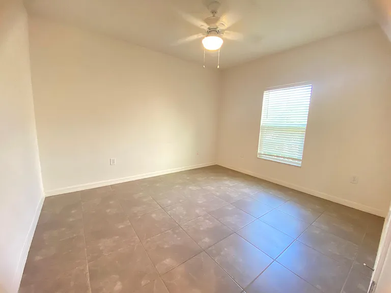 2751 Rialto Ct — Photo 31