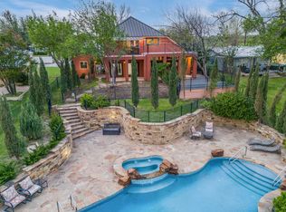 2450 River Oaks Drive, Kingsland, TX 78639