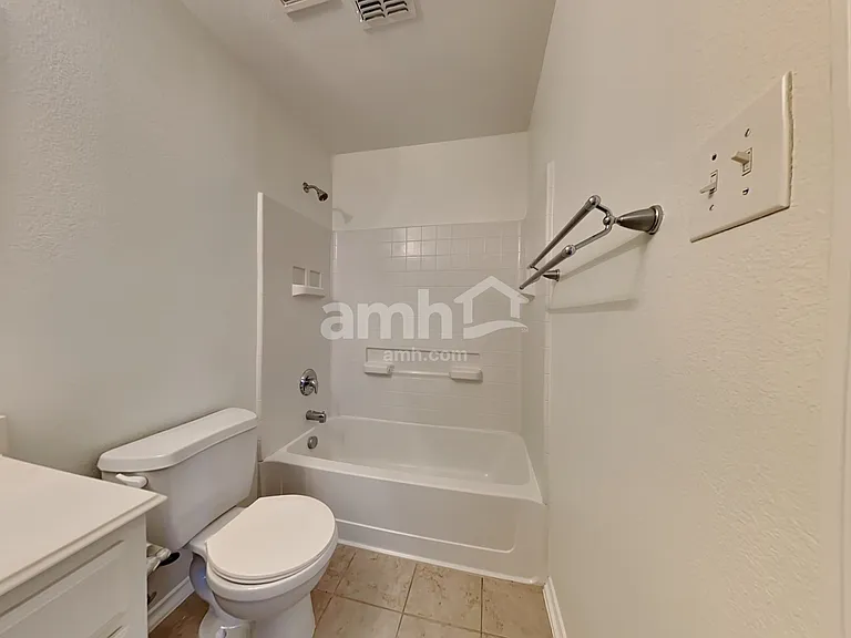 12504 Sunrise Dr — Photo 17