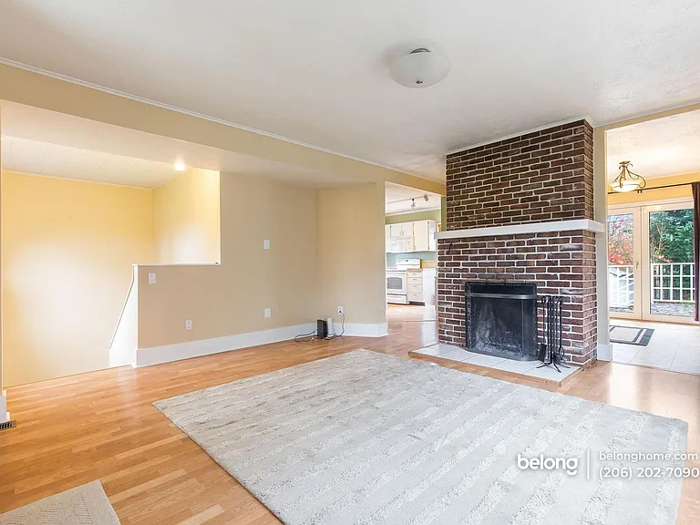 6350 37th Ave SW — Photo 9