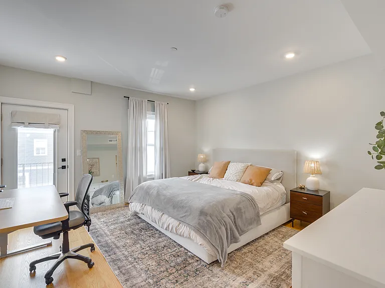 31 Boardman St #2 — Photo 6