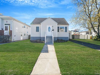 470 Miller Avenue, Freeport, NY, 11520