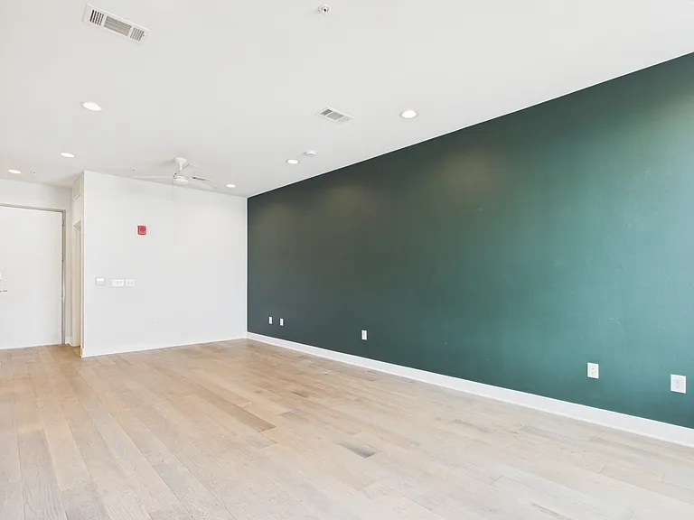 1800 E 4th St #343 — Photo 11