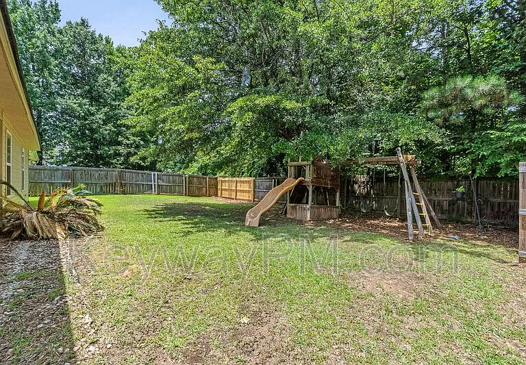633 Ventana Dr — Photo 26