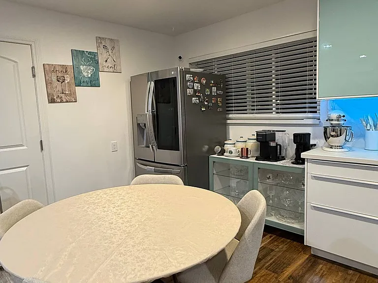 41 Katie Ct — Photo 5