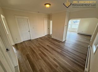 78 Barre St #1, Fall River, MA 02723