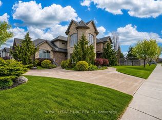 8479 Forestview Blvd, Niagara Falls, ON L2H 0B2