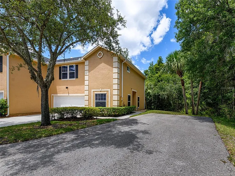 16322 Parkstone Palms Ct — Photo 28
