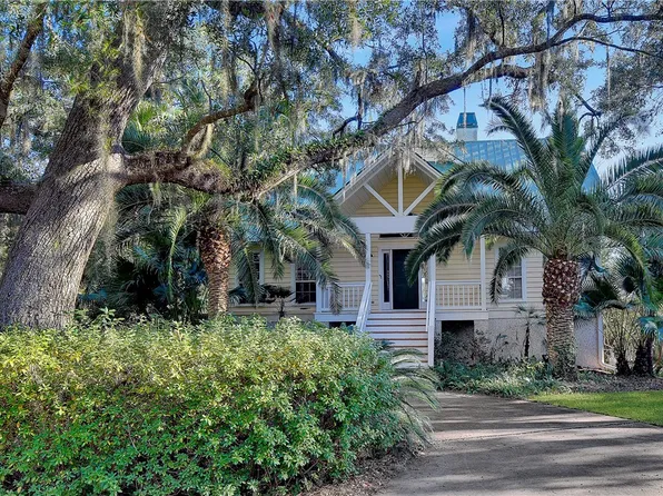 110 Winton Dr, Brunswick, GA 31525