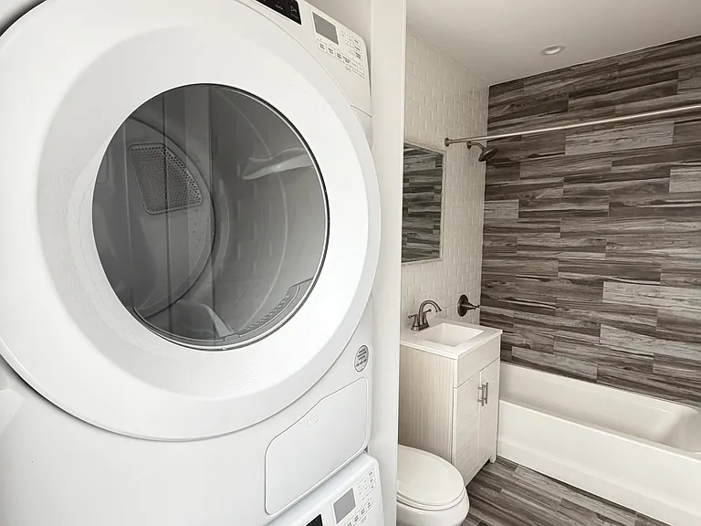 134 Beach 122 St #3A — Photo 7
