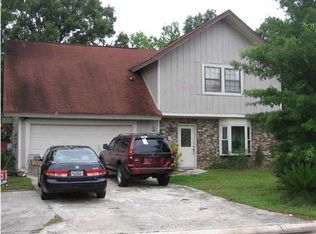 238 Horseshoe Dr, Goose Creek, SC 29445