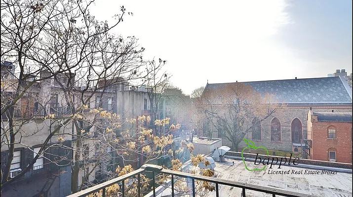 Rented by Bapple | media 23