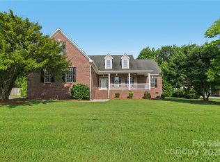 2411 Stoney Run Dr, Oakboro, NC 28129