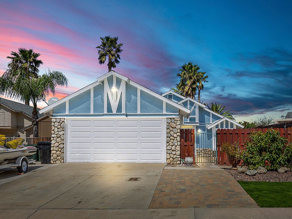 1st image of 13942 El Contento Ave