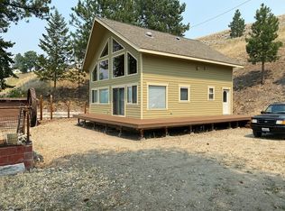 2 Marions Cove Rd, Republic, WA 99166