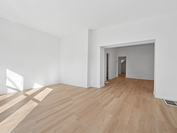 3rd image of 736 S Highland Ave