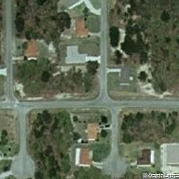 2nd image of 4 Spruce Ln