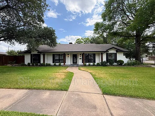 1710 Dickerson Dr Photo 1