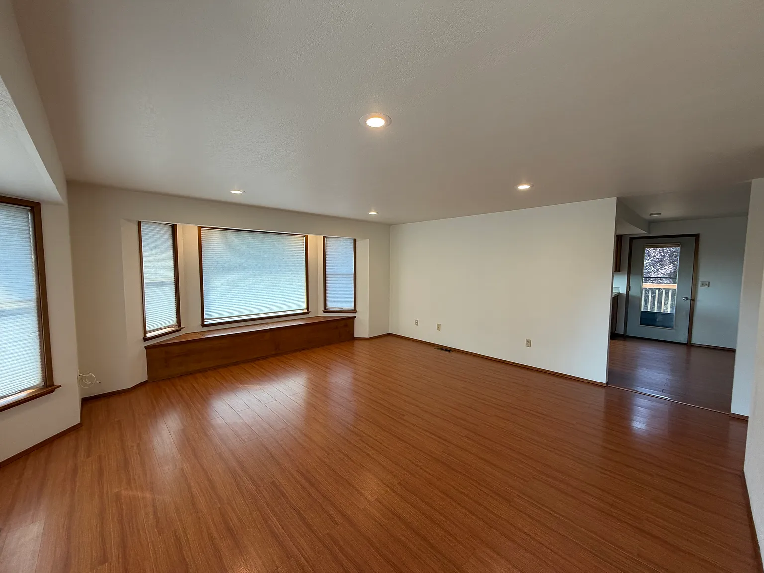 2 bed, 1214 sqft, $2,500 — Photo 2