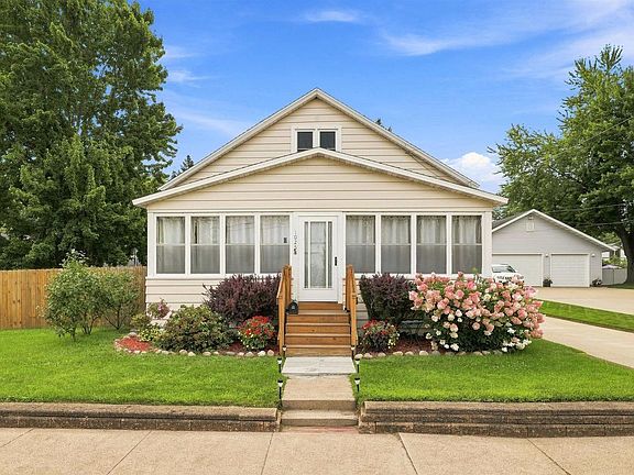 2nd image of 1025 MATILDA STREET