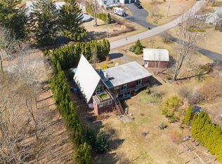7094 Overlook Dr, Sodus Pt, NY 14555