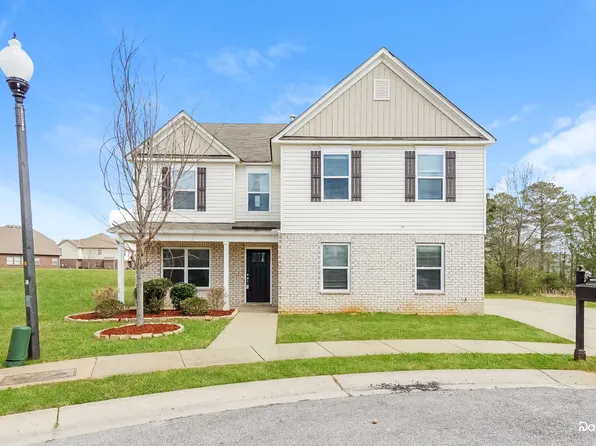 4670 Brookshire Ln, Bessemer, AL 35022