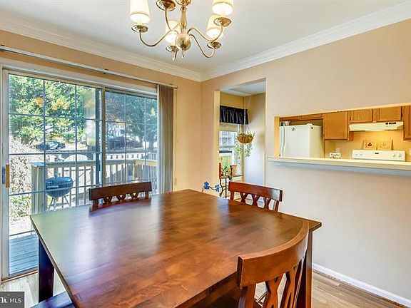 5th image of 12143 Island View Cir