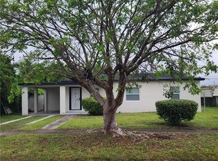 10925 Perry Dr, Miami, FL 33176