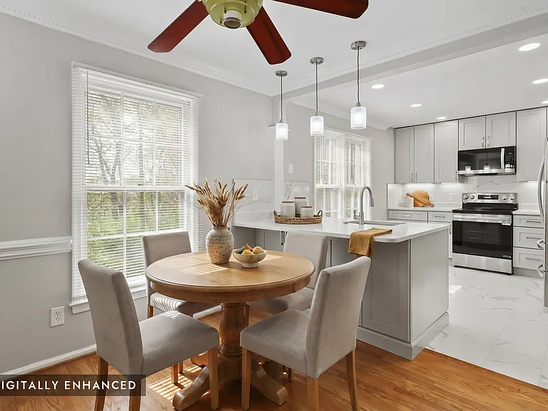 8251 Clifton Farm Ct — Photo 14
