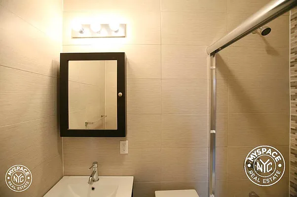 Rented by MySpaceNYC | media 23