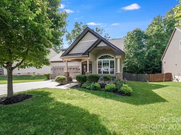 14512 Brotherly Ln, Charlotte, NC 28278