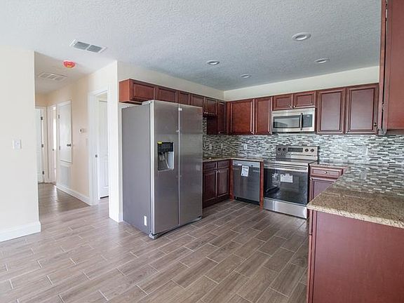 5th image of 5742 Camellia Dr