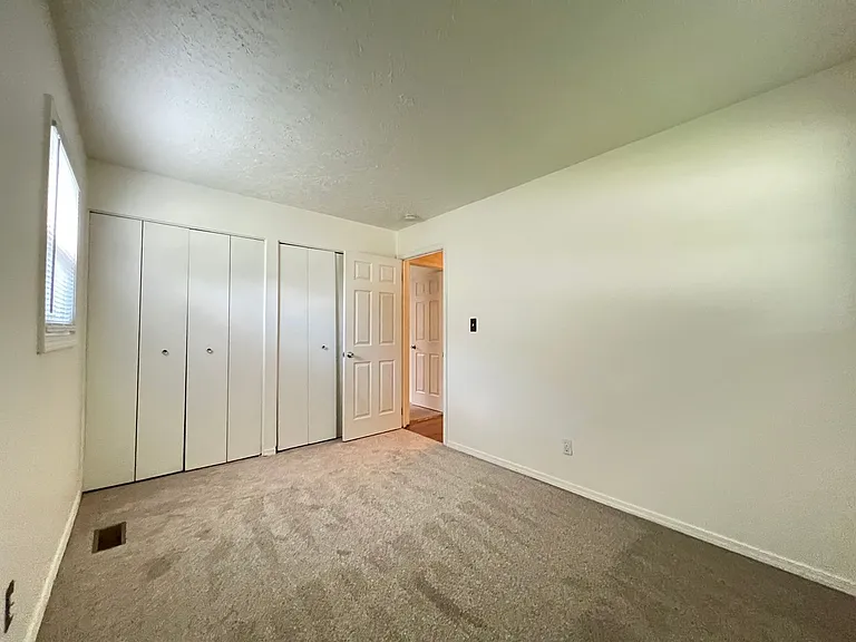 1206 Mount Vernon Dr — Photo 5