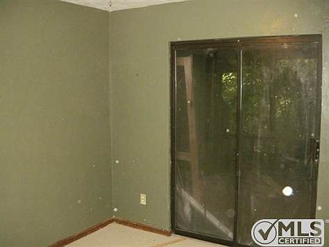 3rd image of 170 Parkbrook Cir #B