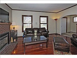 3rd image of 5873 Haverford Ave