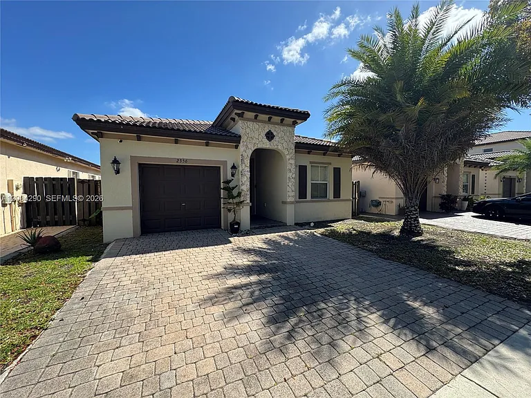 2356 NE 3rd Ct — Photo 25